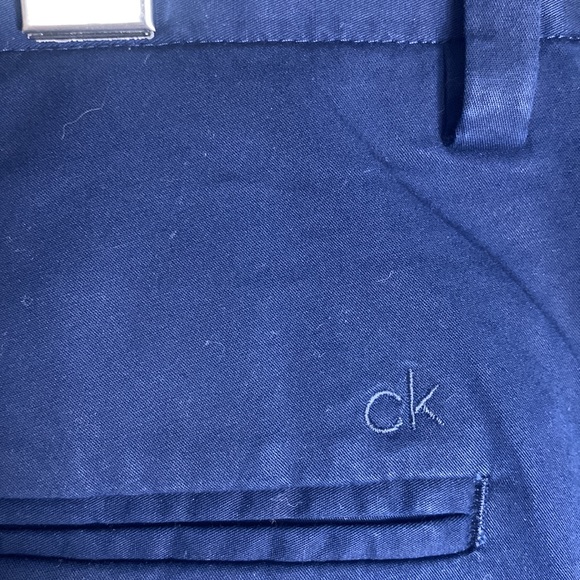 Calvin🏌️‍♂️Klein (32”x30”) - Picture 15 of 16